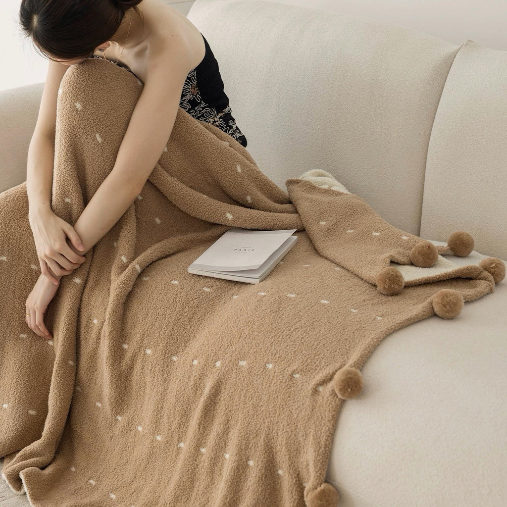 Dotted Half Edge Fleece Blanket A Maternity-grade Christmas Blanket Red Autumn Winter Thickened Double-sided Nap Blanket