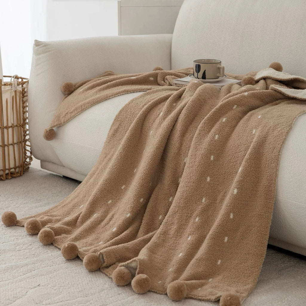Dotted Half Edge Fleece Blanket A Maternity-grade Christmas Blanket Red Autumn Winter Thickened Double-sided Nap Blanket